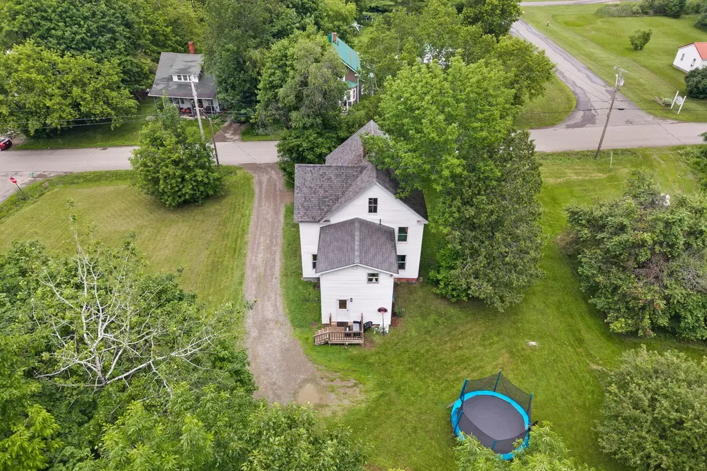 59 Park Street Dexter ME 04930