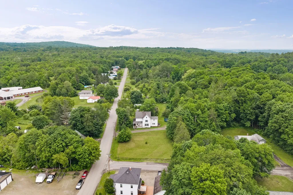 59 Park Street Dexter ME 04930