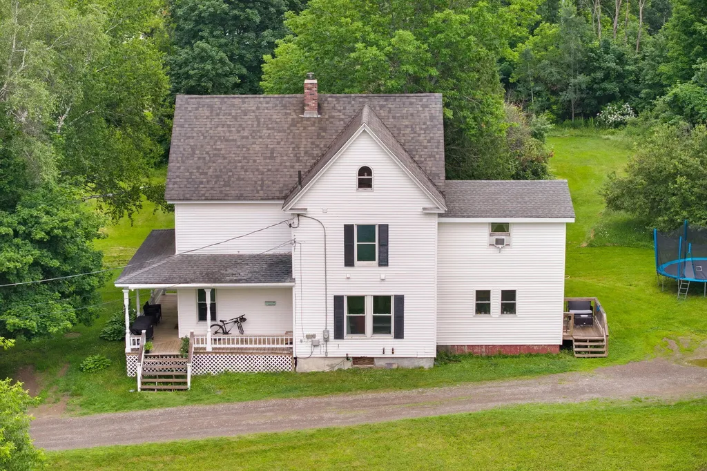 59 Park Street Dexter ME 04930