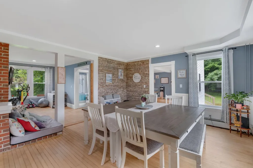 59 Park Street Dexter ME 04930