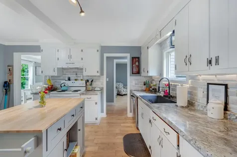 59 Park Street Dexter ME 04930