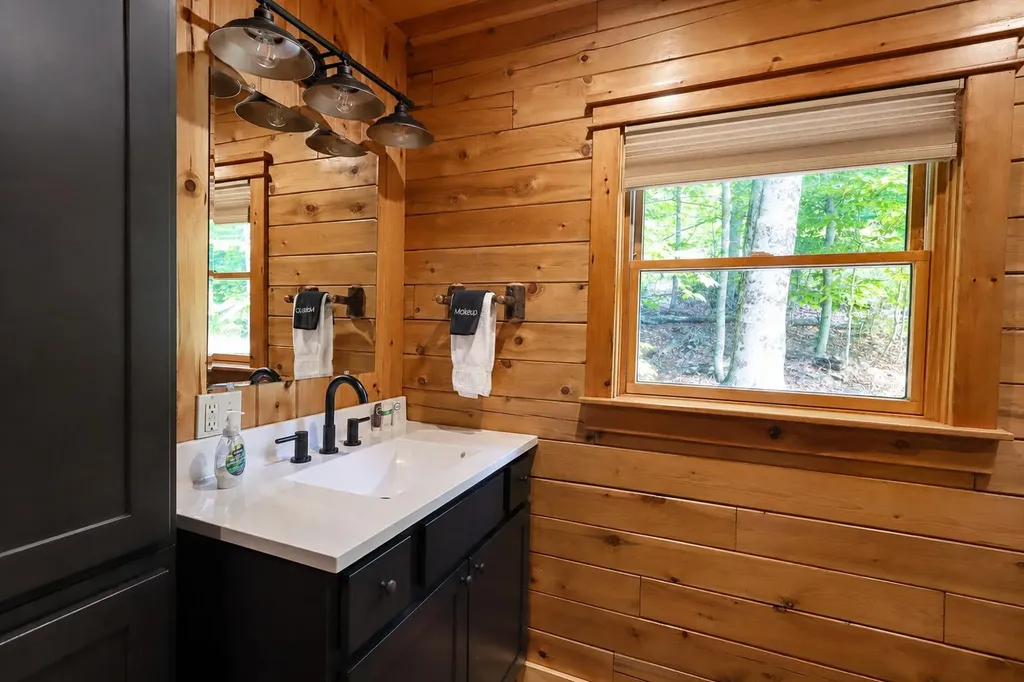 5 N Hemlock Lane Greenville ME 04441