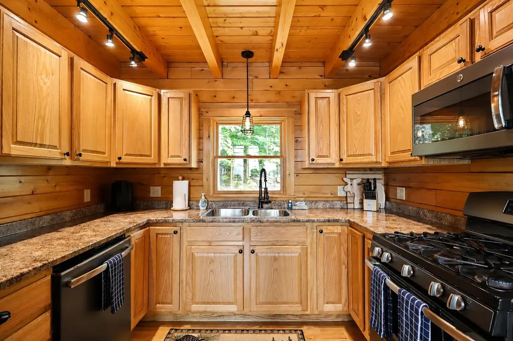 5 N Hemlock Lane Greenville ME 04441