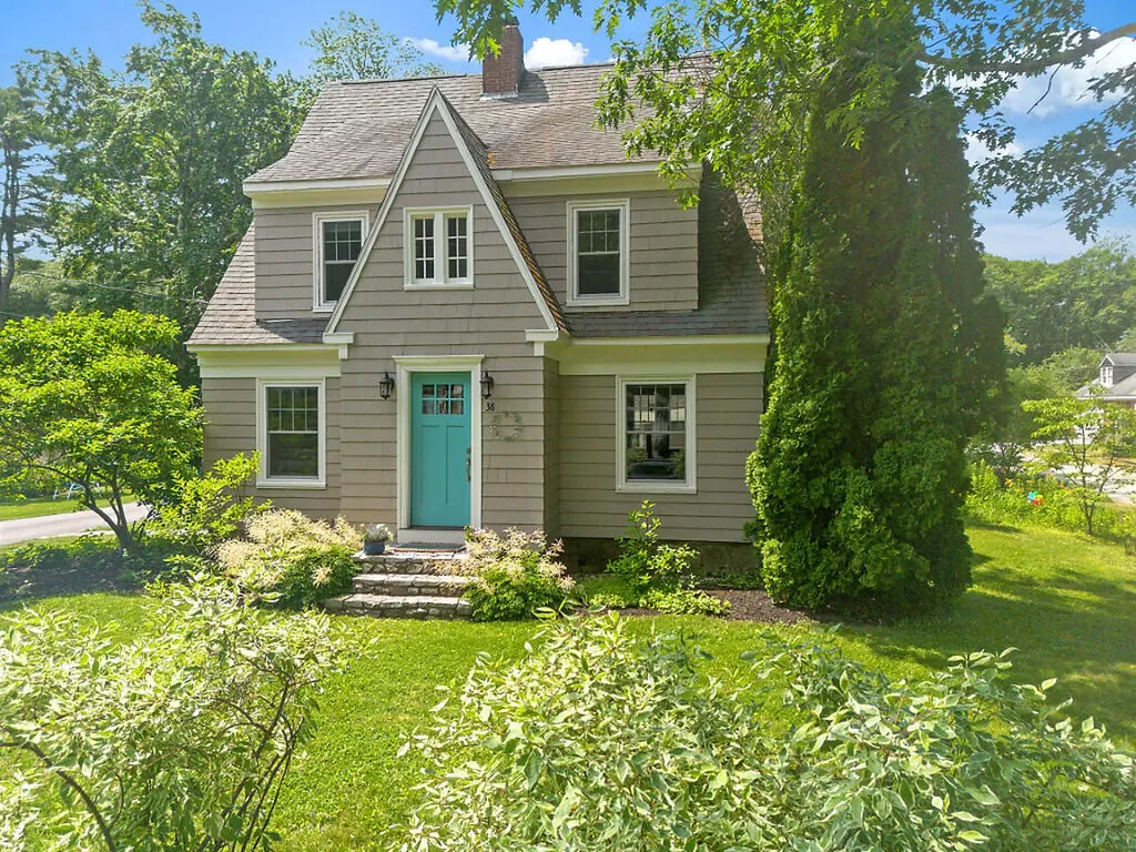 38 Johnson Road Falmouth ME 04105