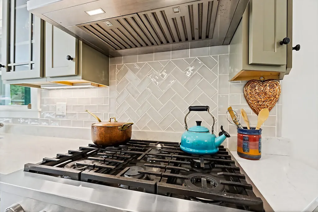 38 Johnson Road Falmouth ME 04105