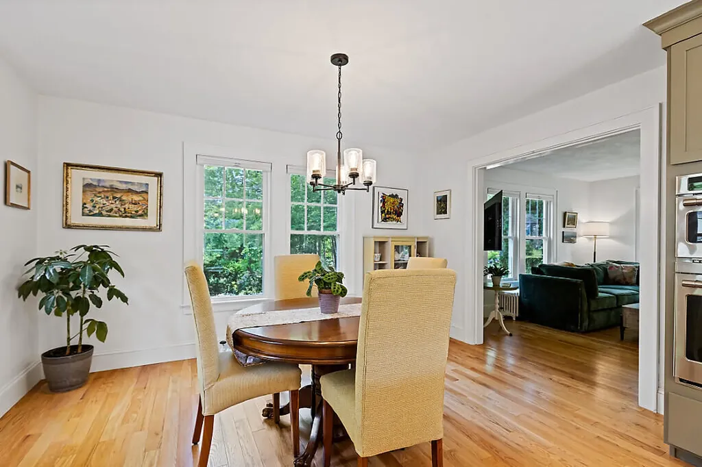 38 Johnson Road Falmouth ME 04105