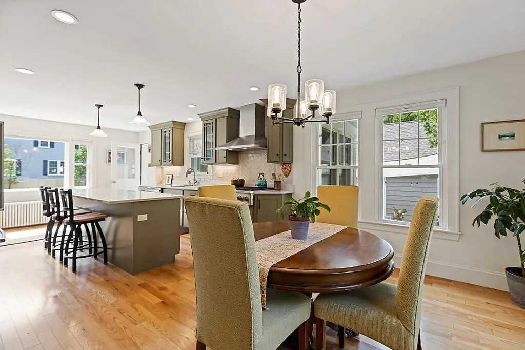 38 Johnson Road Falmouth ME 04105