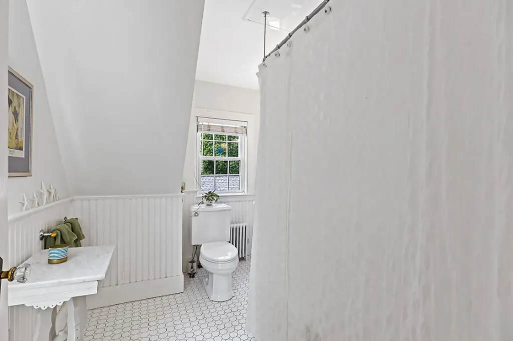 38 Johnson Road Falmouth ME 04105