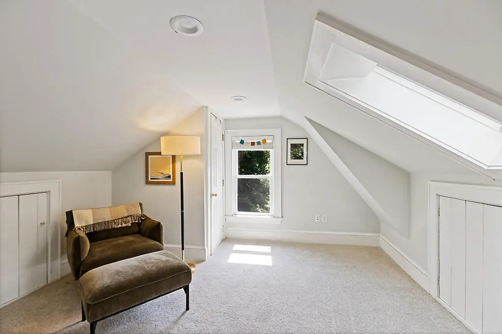 38 Johnson Road Falmouth ME 04105