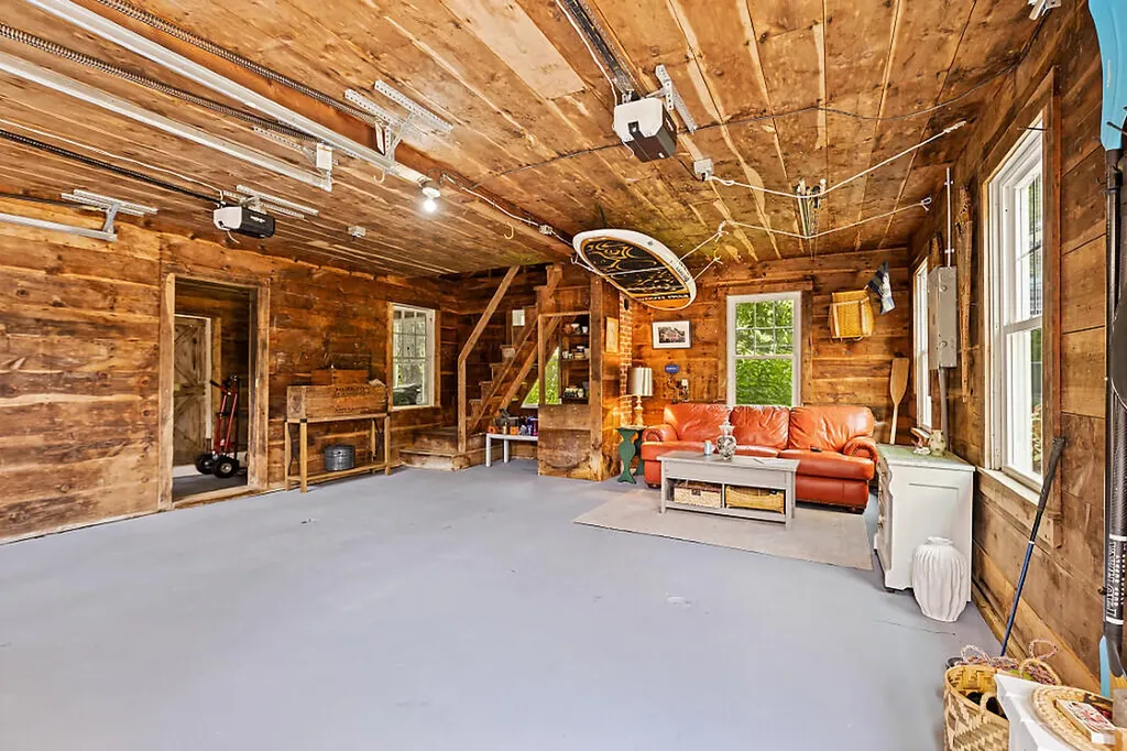 38 Johnson Road Falmouth ME 04105