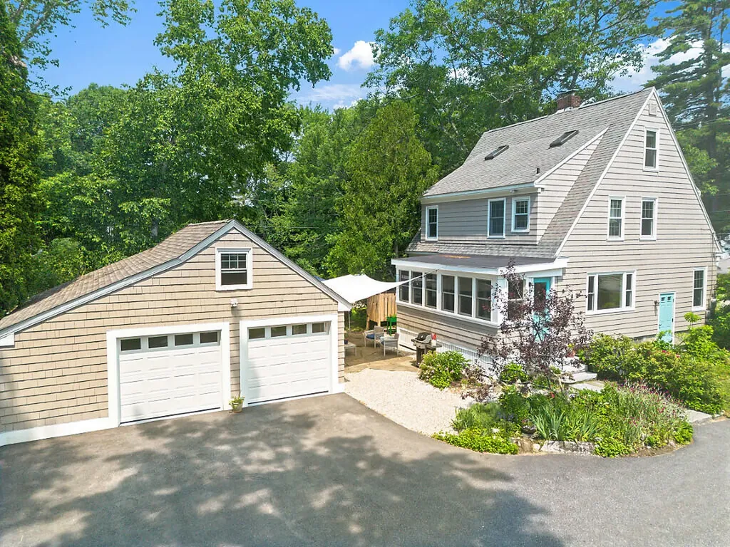 38 Johnson Road Falmouth ME 04105
