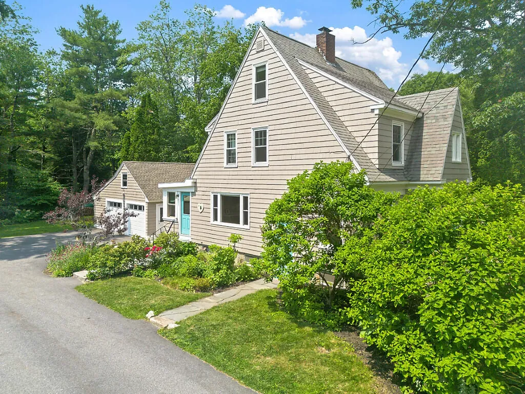 38 Johnson Road Falmouth ME 04105