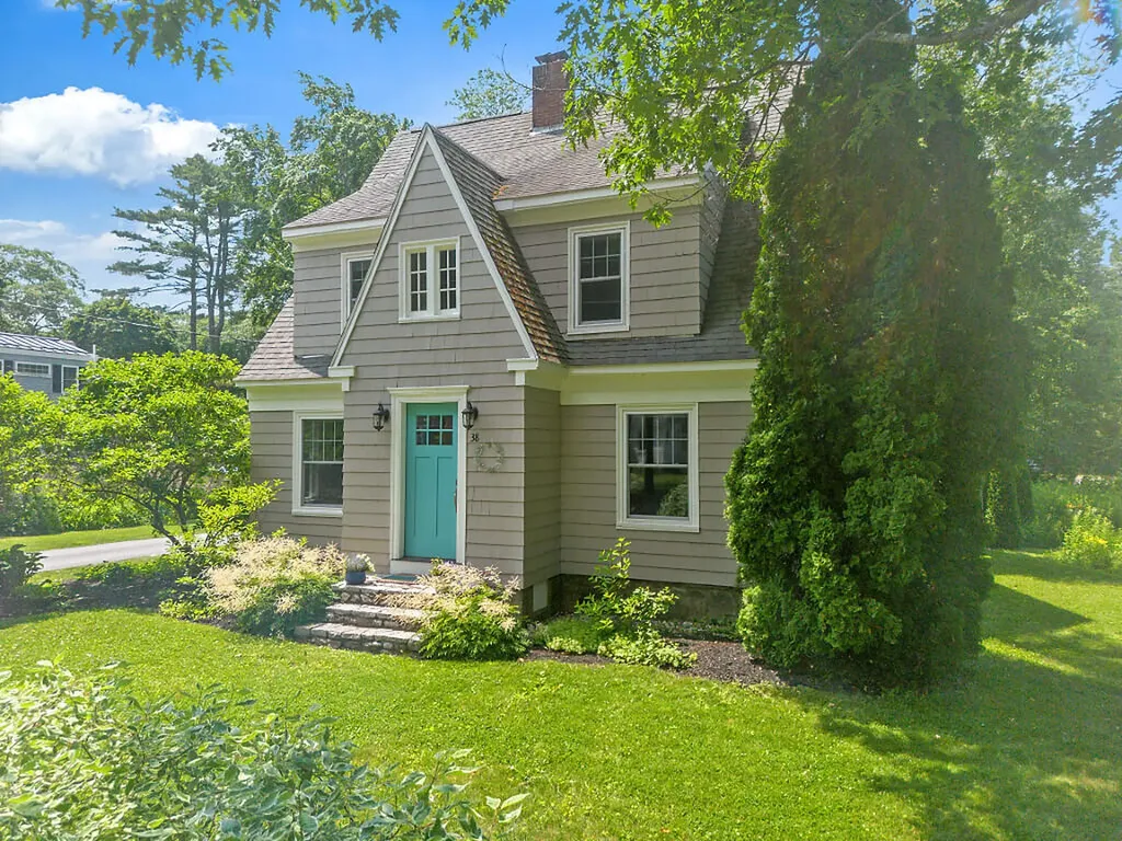 38 Johnson Road Falmouth ME 04105