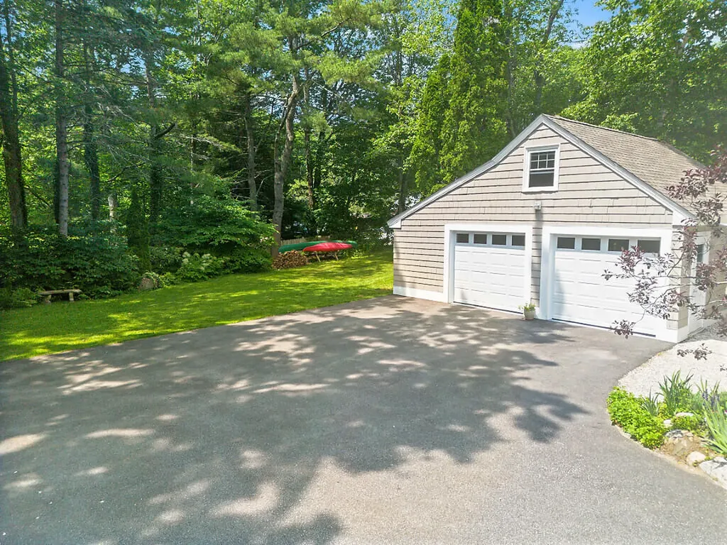 38 Johnson Road Falmouth ME 04105