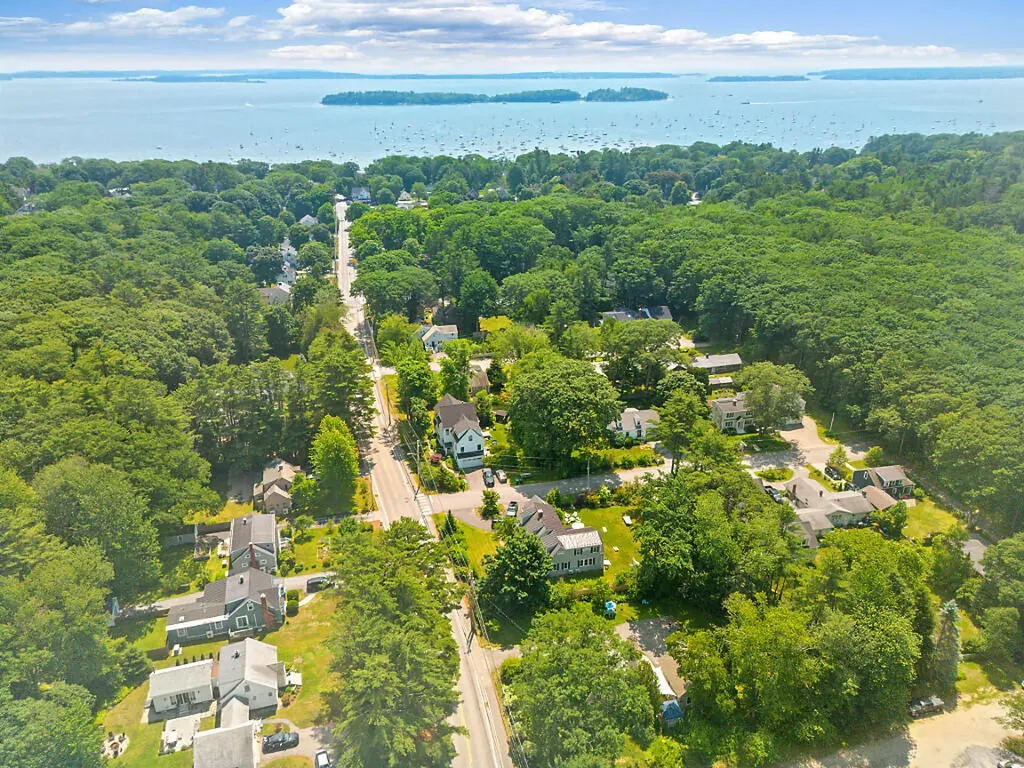 38 Johnson Road Falmouth ME 04105