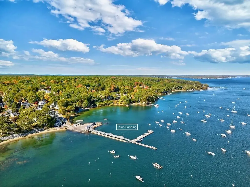 38 Johnson Road Falmouth ME 04105