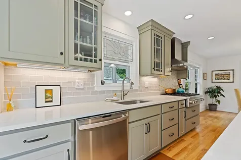 38 Johnson Road Falmouth ME 04105