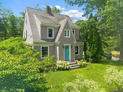 38 Johnson Road Falmouth ME 04105