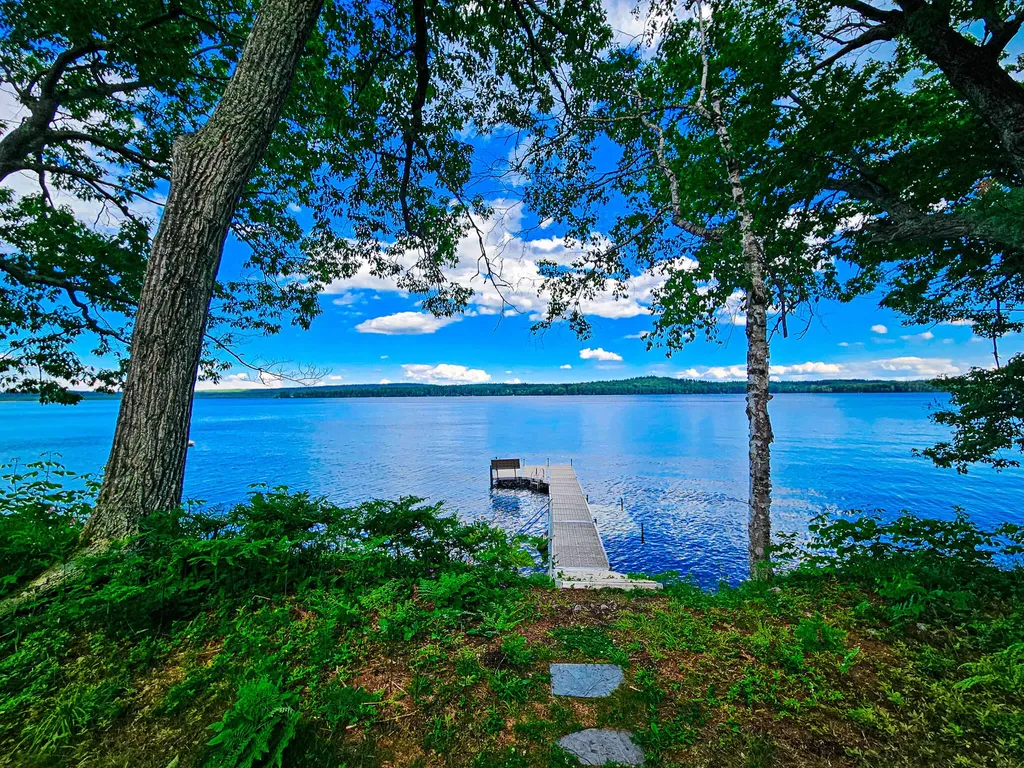 22 S Crane Lane Rome ME 04963