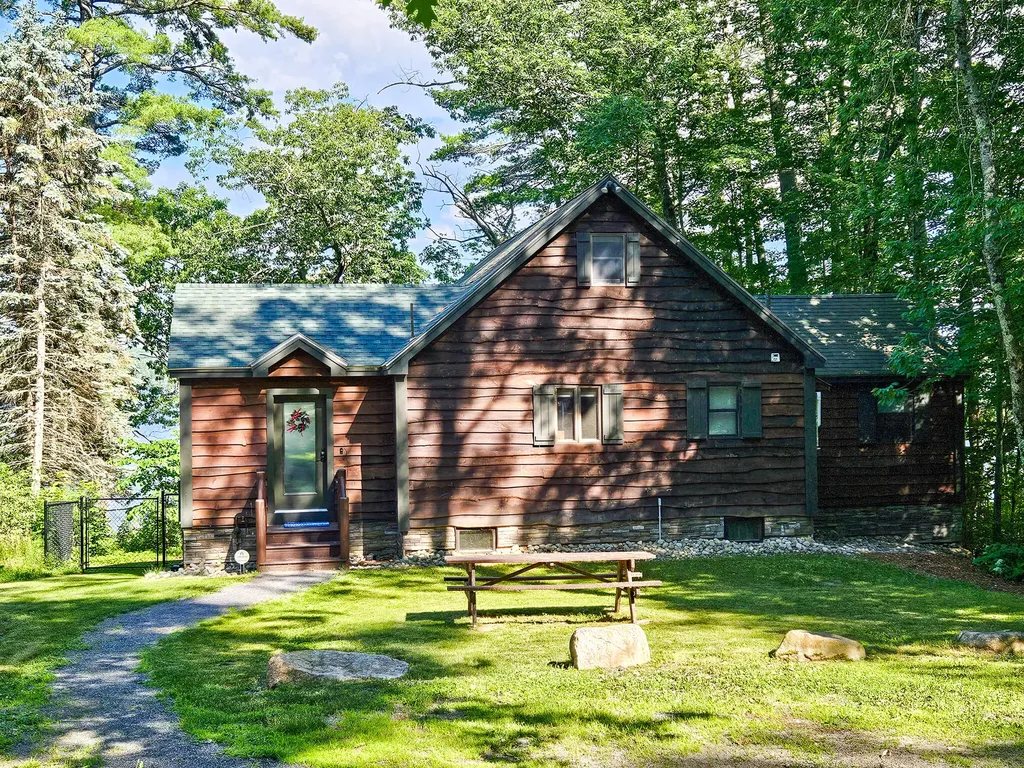 22 S Crane Lane Rome ME 04963