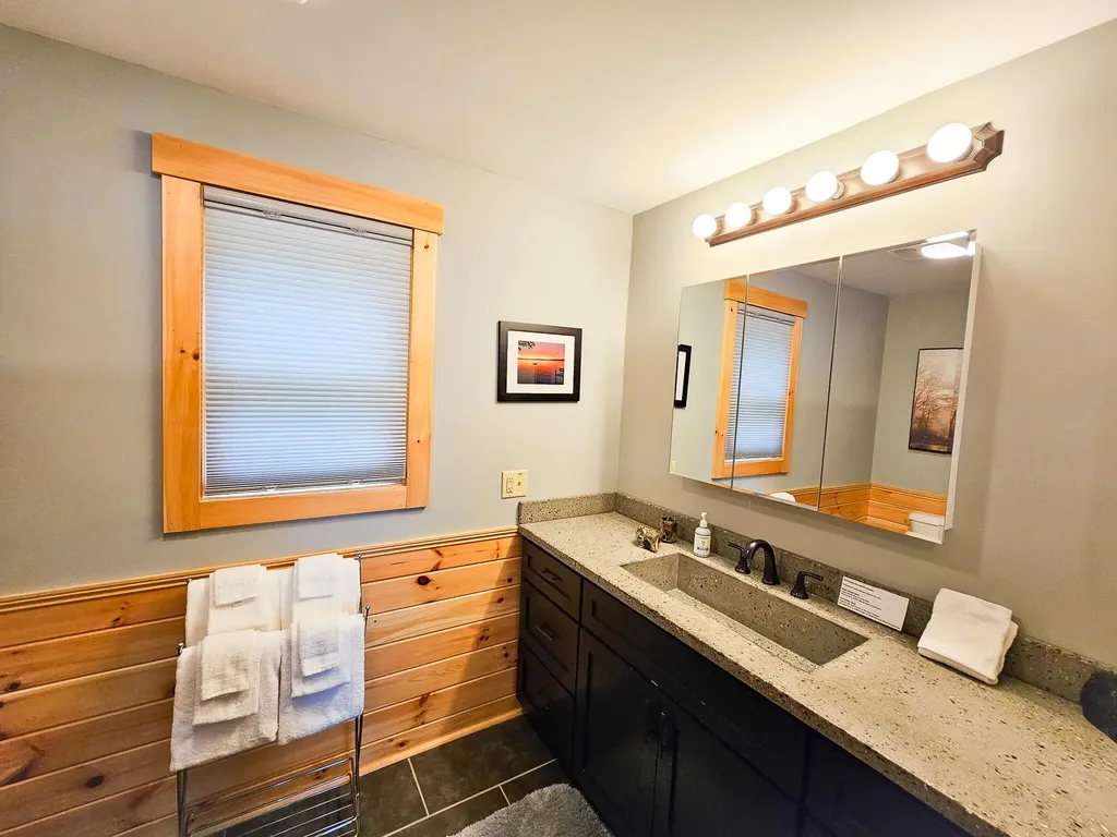 22 S Crane Lane Rome ME 04963