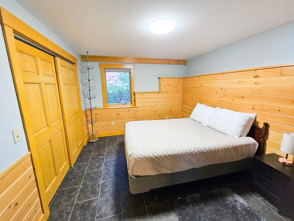22 S Crane Lane Rome ME 04963
