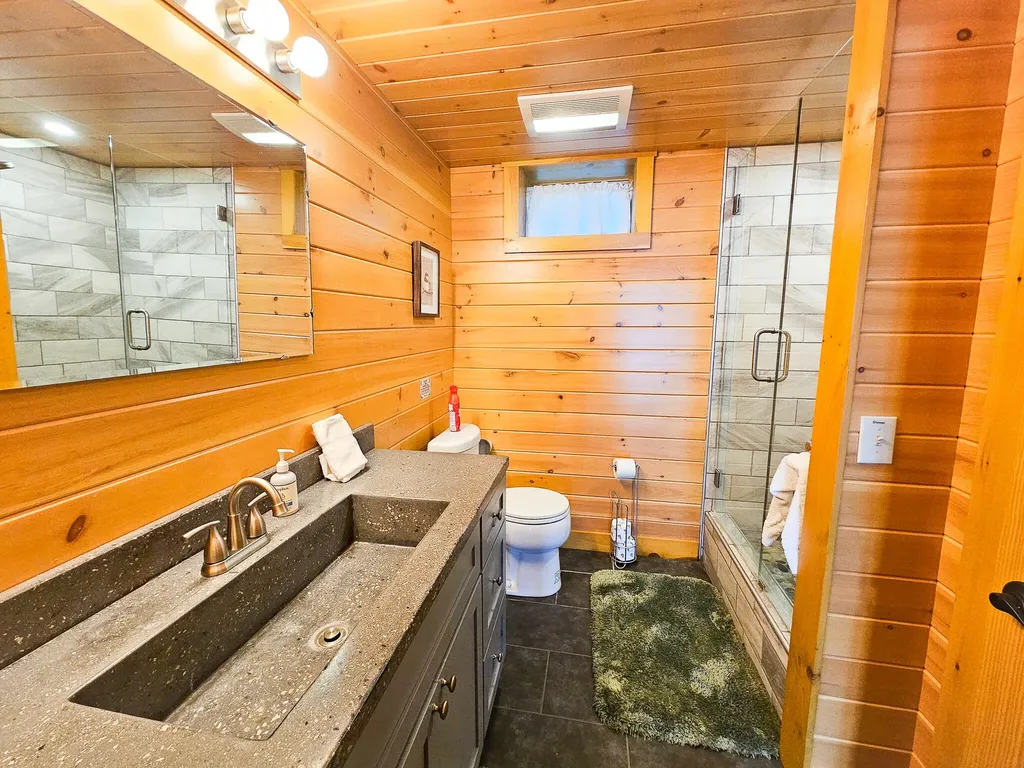 22 S Crane Lane Rome ME 04963