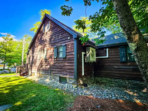 22 S Crane Lane Rome ME 04963