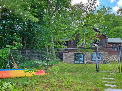 22 S Crane Lane Rome ME 04963