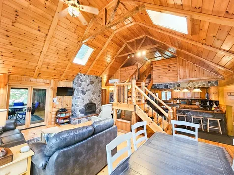 22 S Crane Lane Rome ME 04963