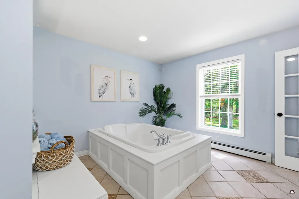 1084 Littlefield Road Wells ME 04090