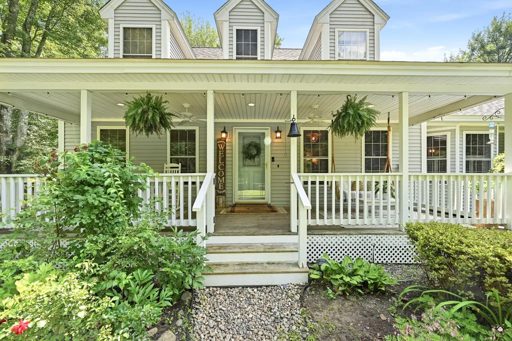 1084 Littlefield Road Wells ME 04090