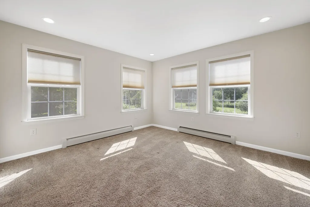 48 Peters Street Orono ME 04473
