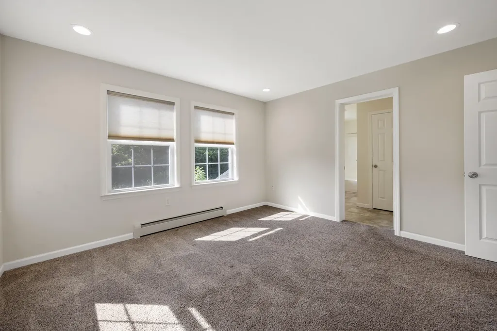 48 Peters Street Orono ME 04473