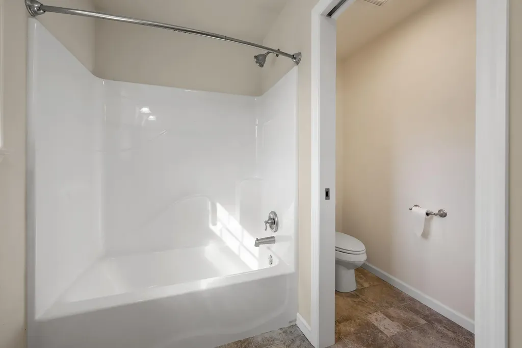 48 Peters Street Orono ME 04473