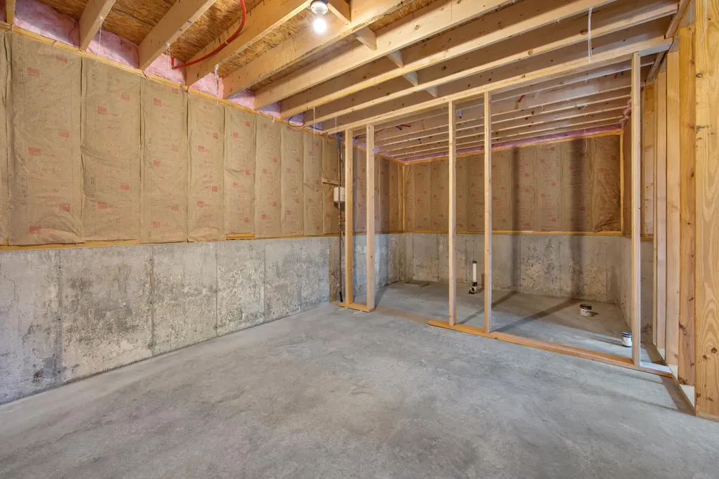 48 Peters Street Orono ME 04473