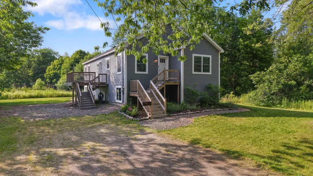 48 Peters Street Orono ME 04473