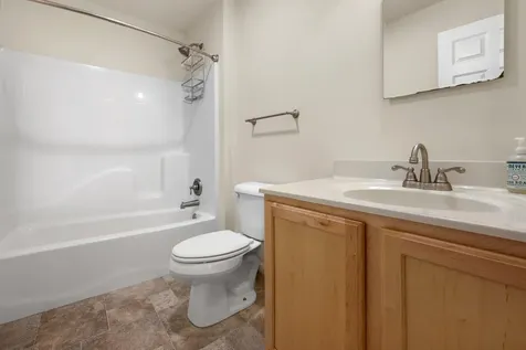 48 Peters Street Orono ME 04473