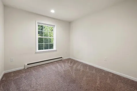 48 Peters Street Orono ME 04473