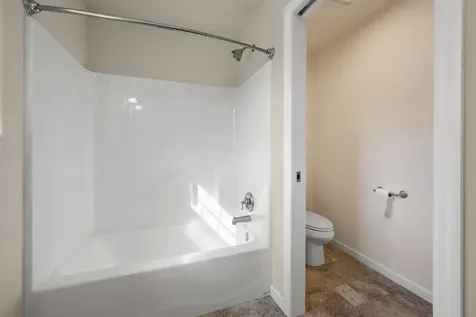 48 Peters Street Orono ME 04473