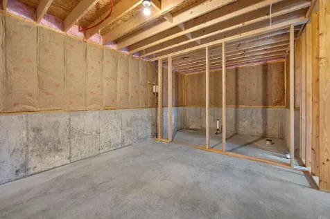 48 Peters Street Orono ME 04473