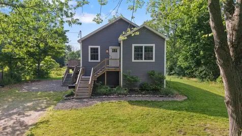 48 Peters Street Orono ME 04473