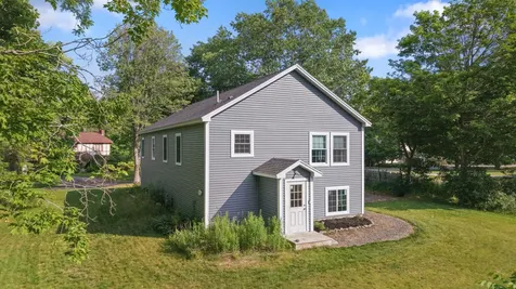 48 Peters Street Orono ME 04473