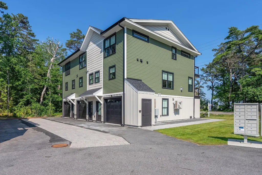 3 Overlook Drive Old Orchard Beach ME 04064