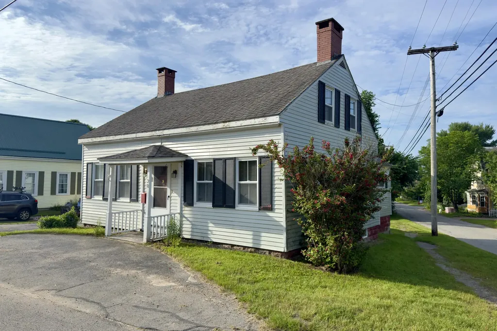 28 Key Street Eastport ME 04631