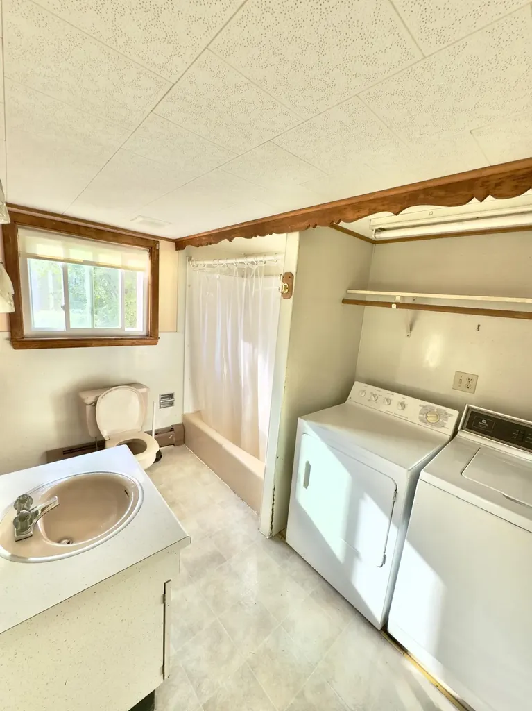 28 Key Street Eastport ME 04631