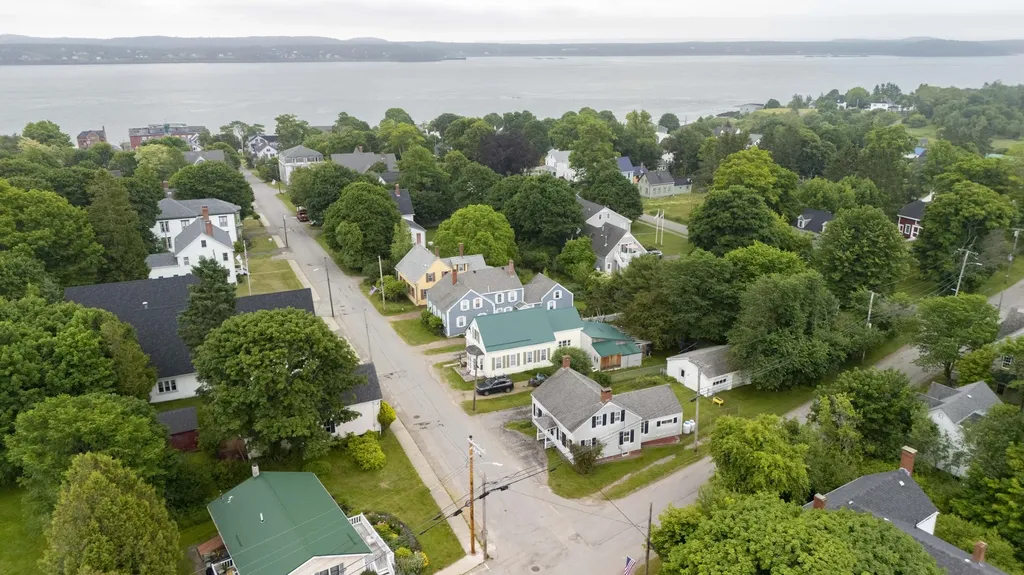 28 Key Street Eastport ME 04631