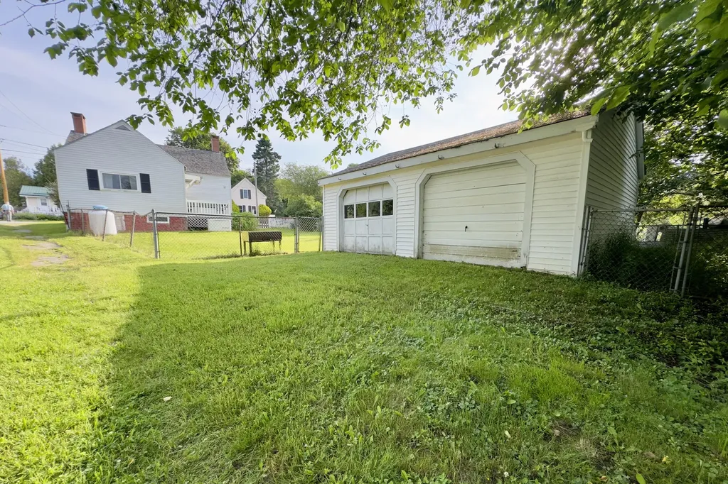 28 Key Street Eastport ME 04631
