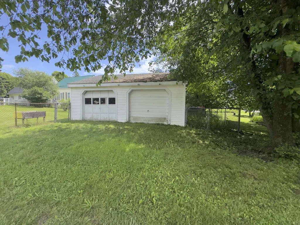 28 Key Street Eastport ME 04631