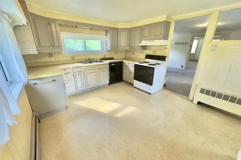 28 Key Street Eastport ME 04631